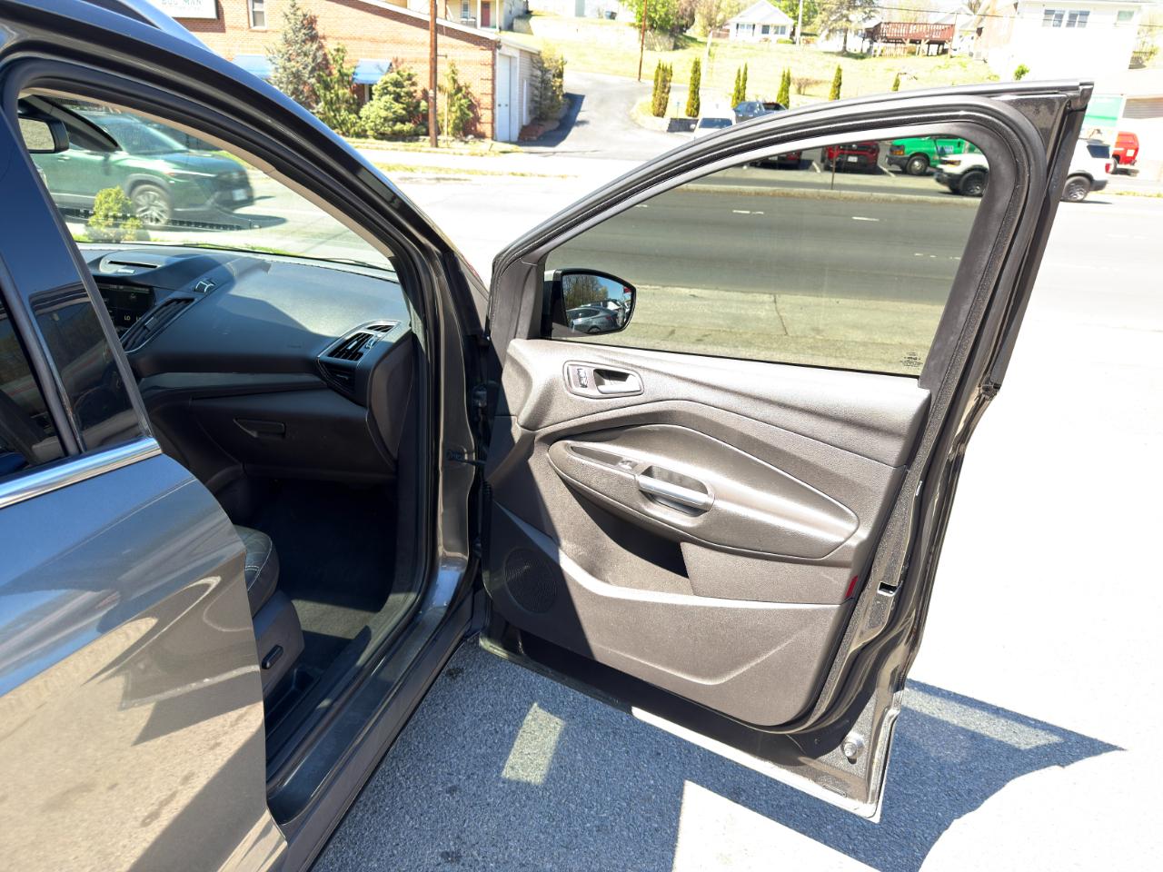 Ford Escape 4WD 4dr Titanium 2015