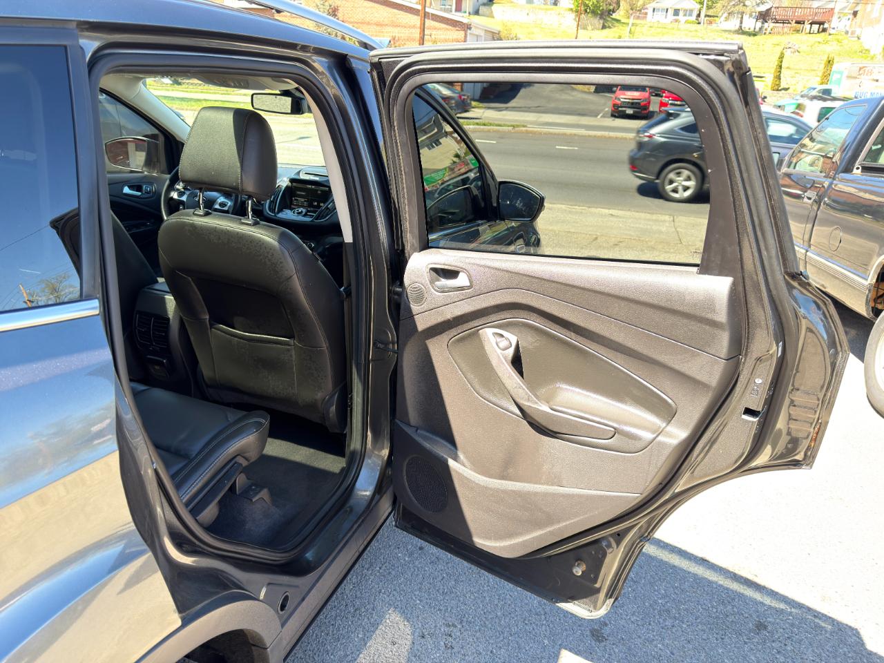 Ford Escape 4WD 4dr Titanium 2015