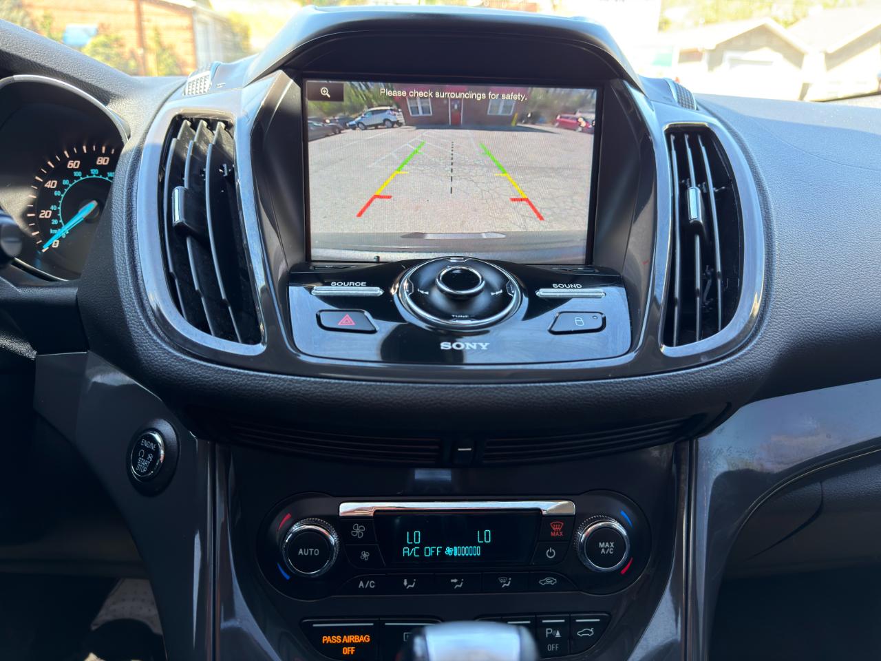 Ford Escape 4WD 4dr Titanium 2015