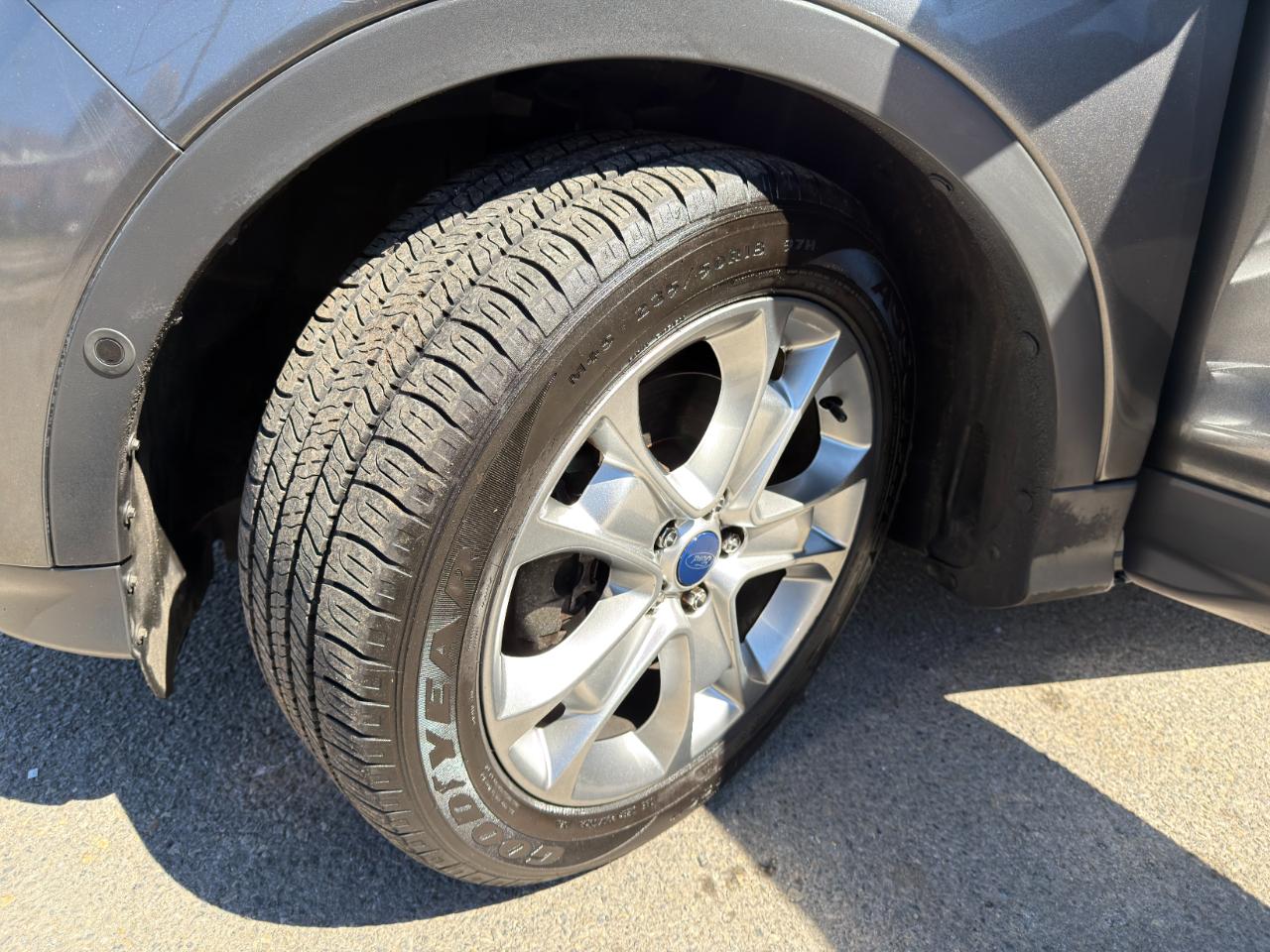 Ford Escape 4WD 4dr Titanium 2015