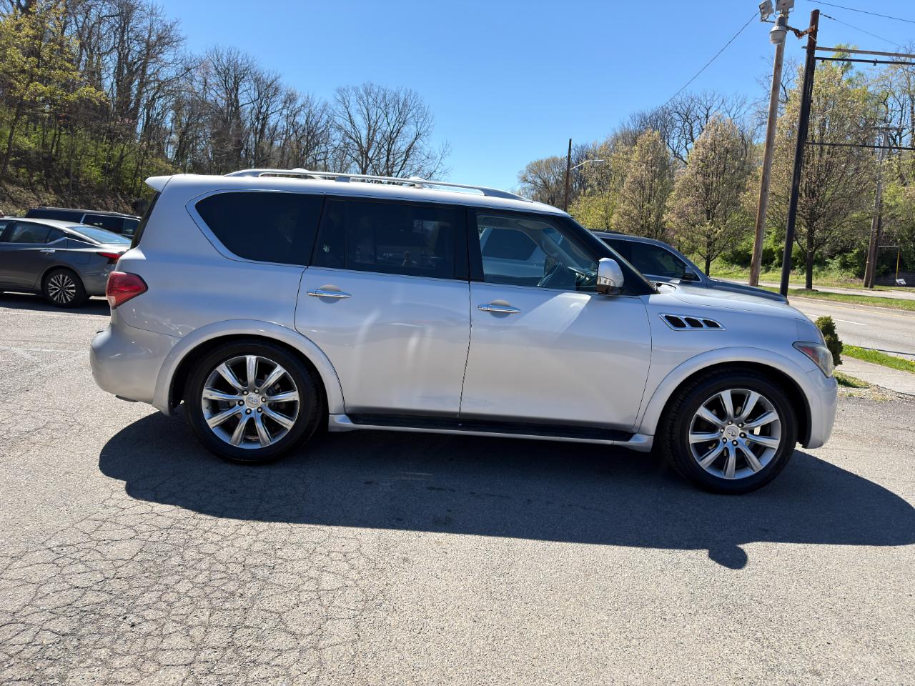 Infiniti QX80 4WD 4dr 2014