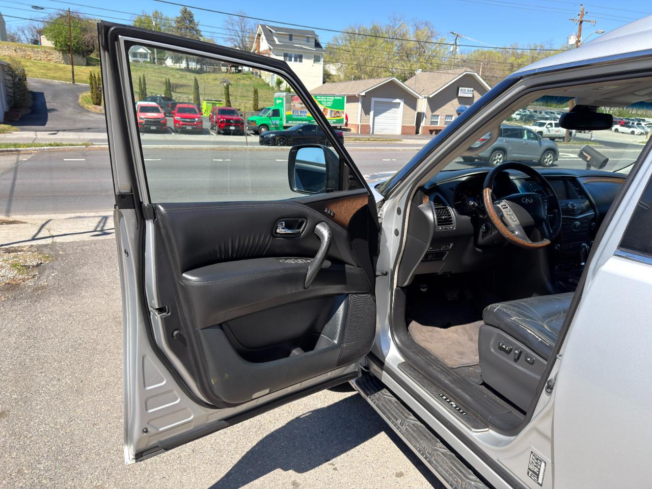 Infiniti QX80 4WD 4dr 2014