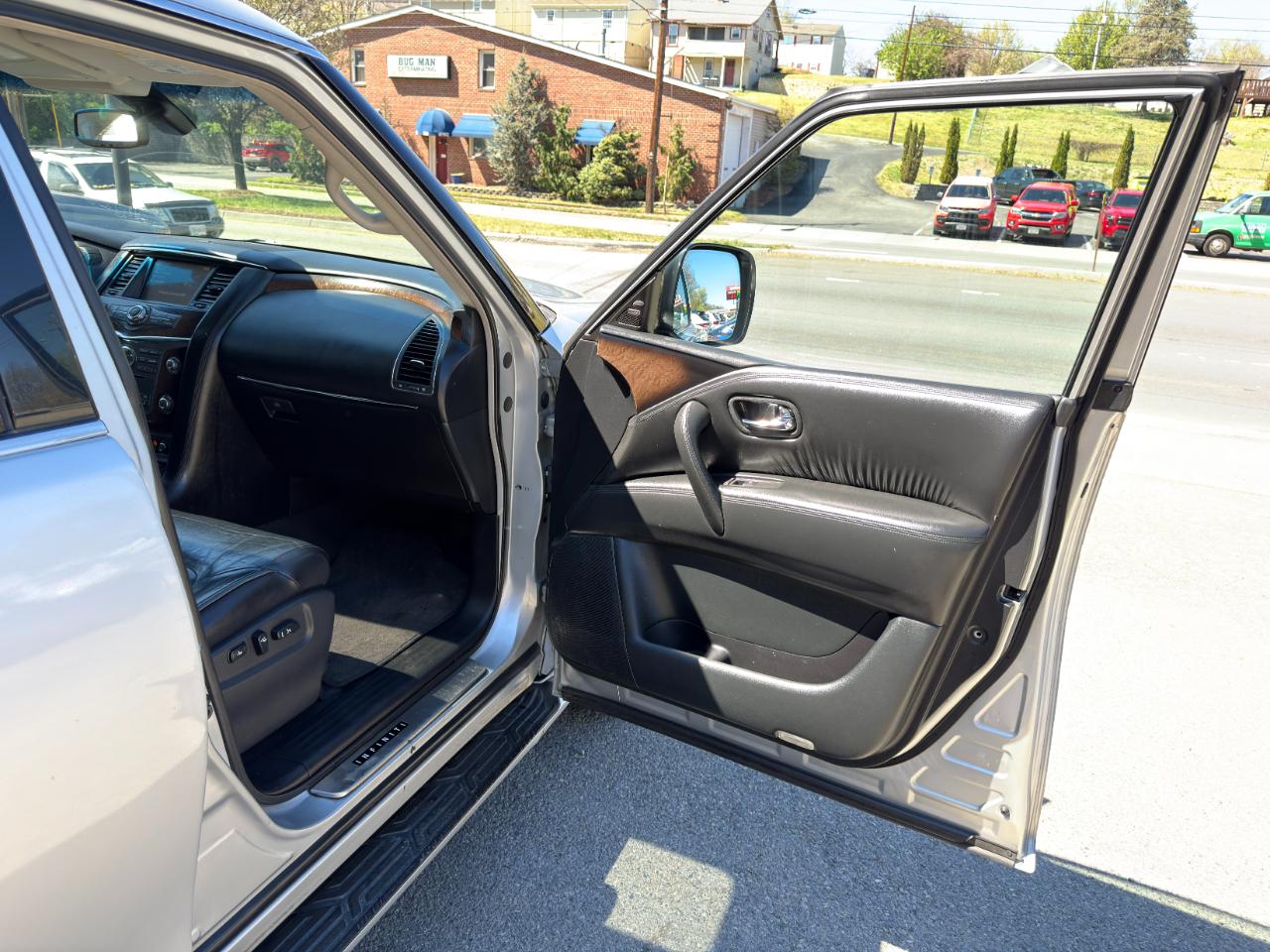 Infiniti QX80 4WD 4dr 2014