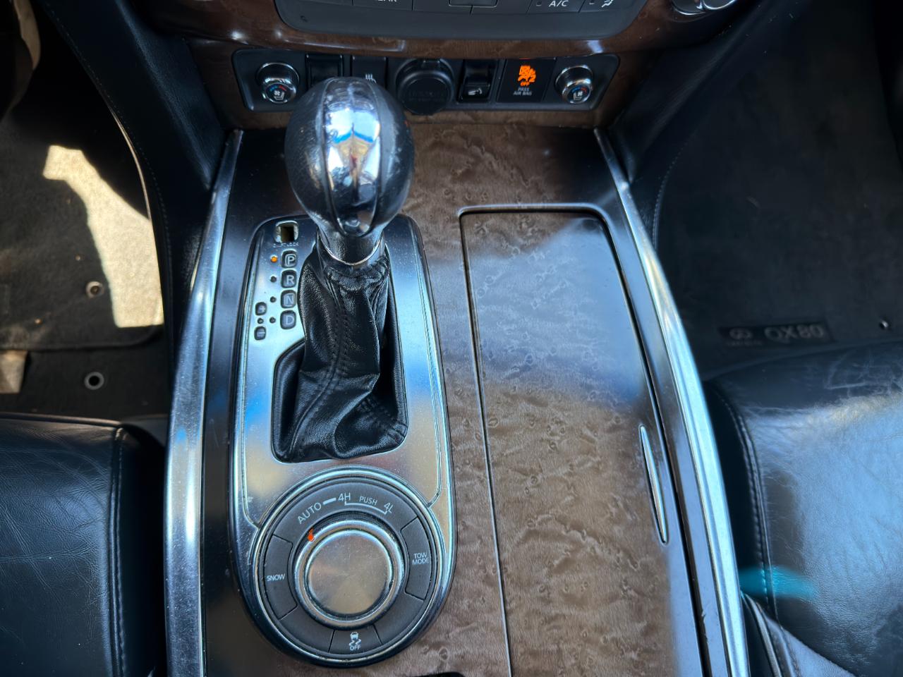 Infiniti QX80 4WD 4dr 2014