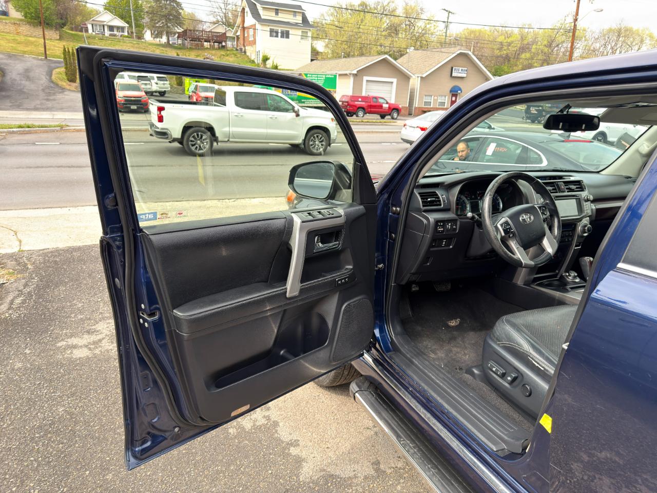 Toyota 4Runner 4WD 4dr V6 Trail Premium (Natl) 2014