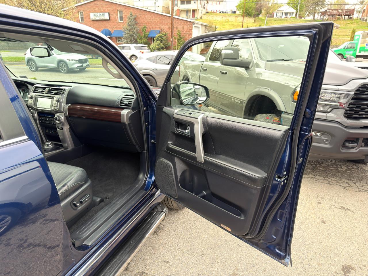 Toyota 4Runner 4WD 4dr V6 Trail Premium (Natl) 2014