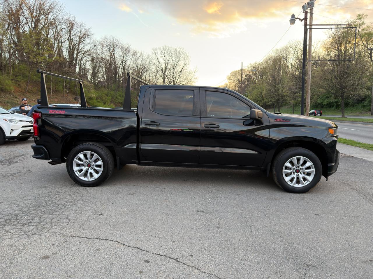 Chevrolet Silverado 1500 4WD Crew Cab 147" Custom 2021
