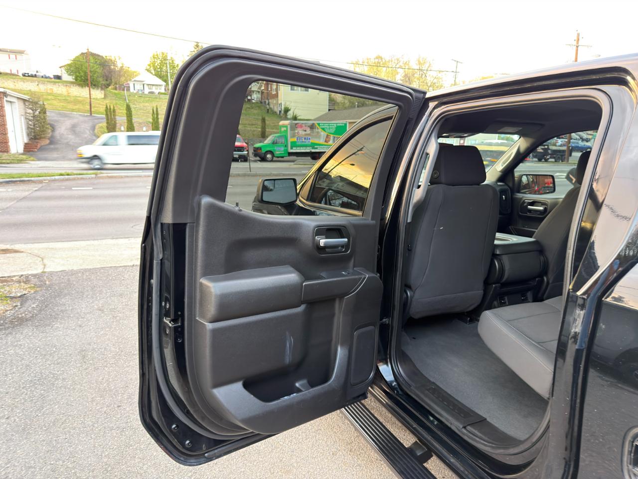 Chevrolet Silverado 1500 4WD Crew Cab 147" Custom 2021