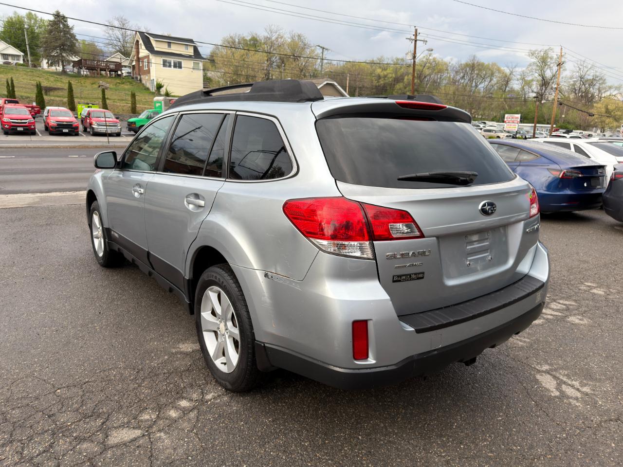 Subaru Outback 4dr Wgn H4 Auto 2.5i Premium 2013