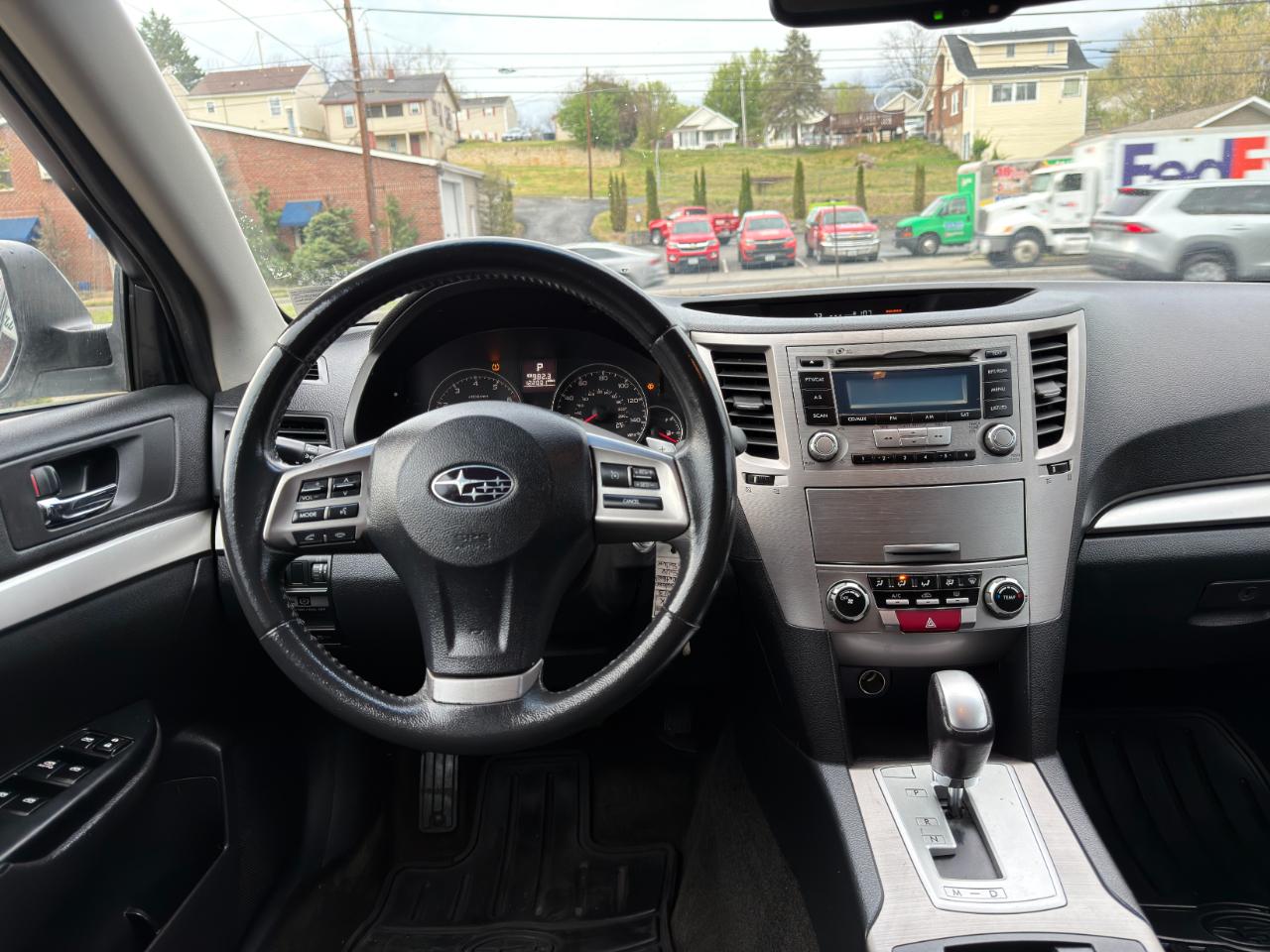 Subaru Outback 4dr Wgn H4 Auto 2.5i Premium 2013