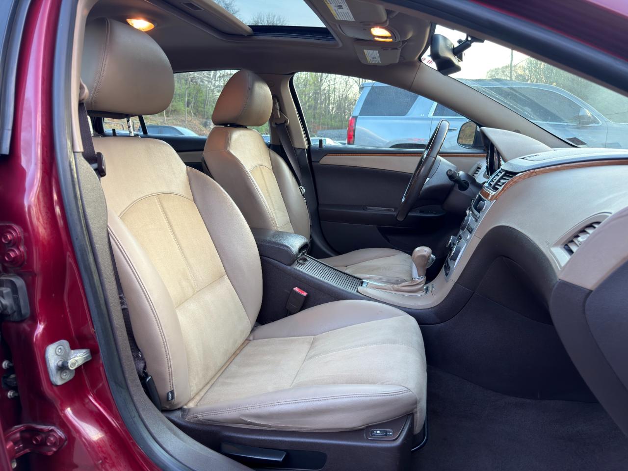 Chevrolet Malibu 4dr Sdn LT w/2LT 2011