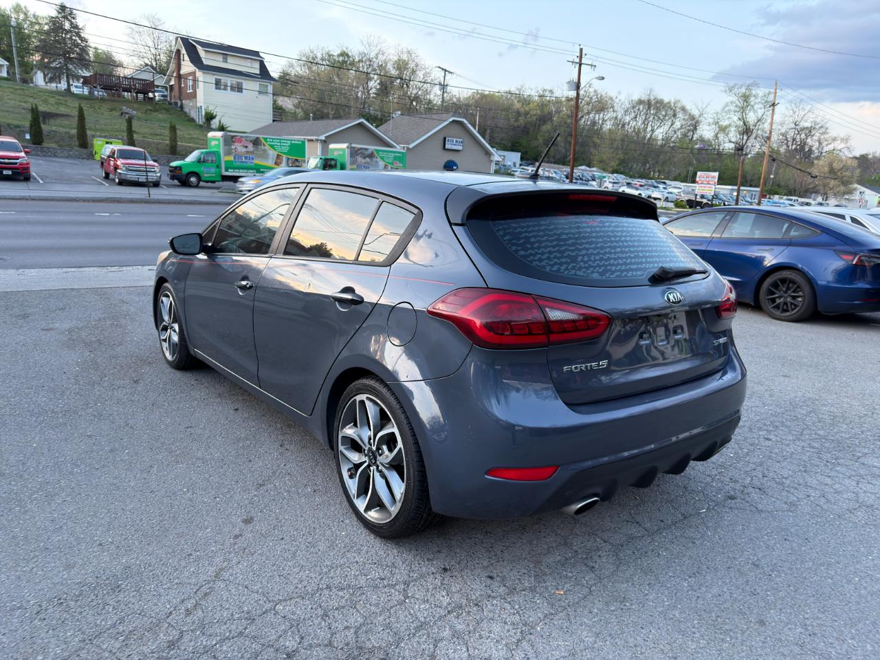 Kia Forte 5-Door 5dr HB Man SX 2016