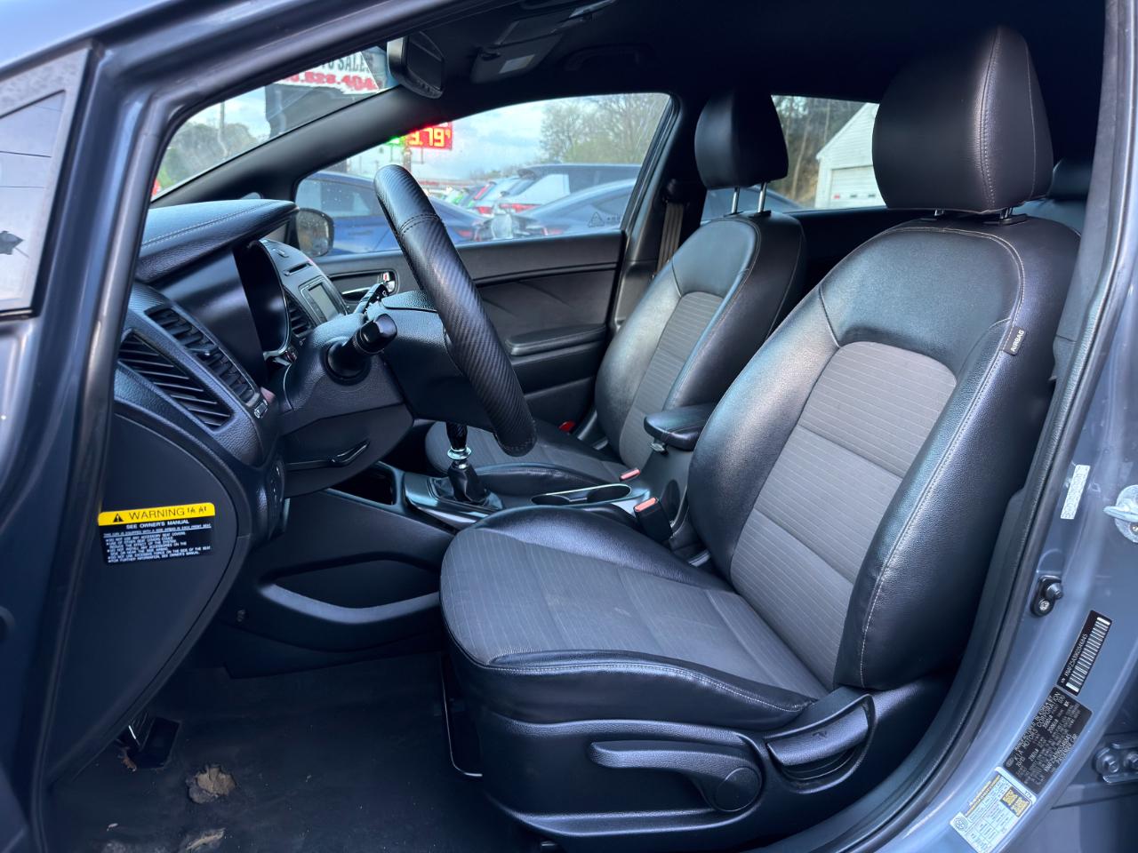 Kia Forte 5-Door 5dr HB Man SX 2016