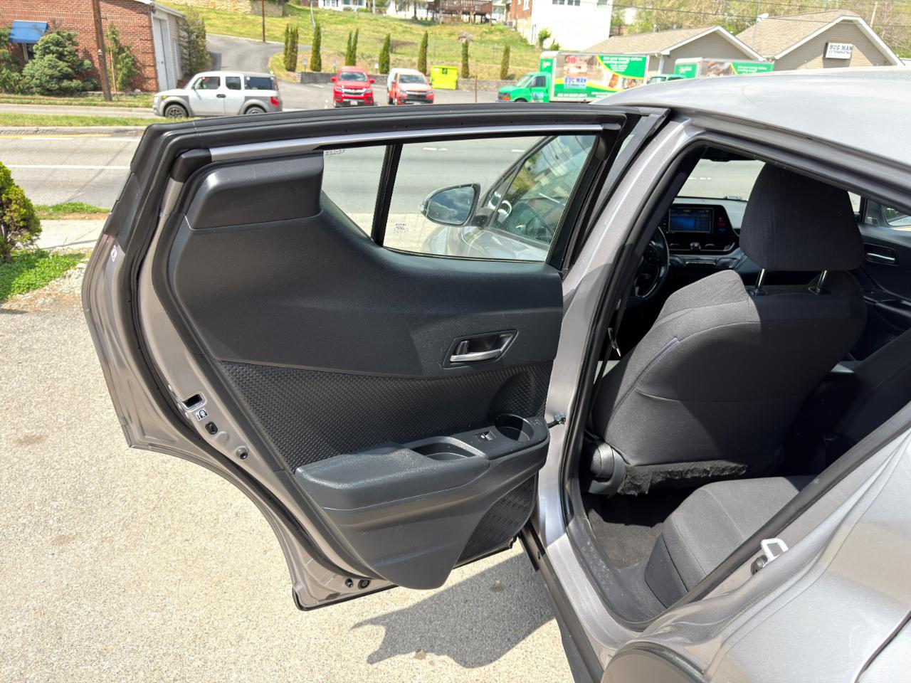 Toyota C-HR XLE FWD (Natl) 2018