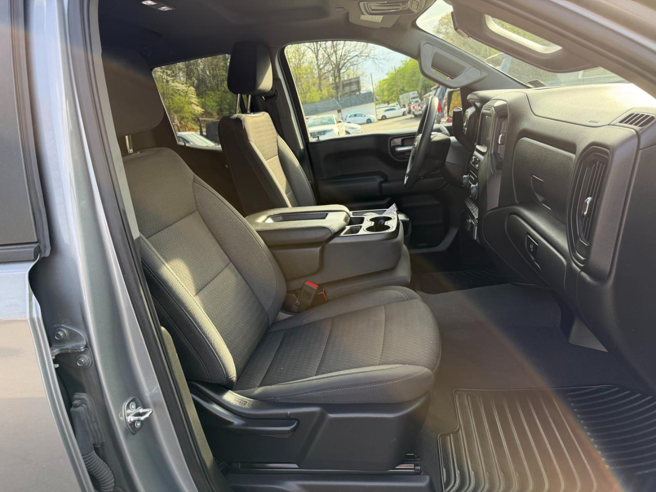 Chevrolet Silverado 1500 2WD Double Cab 147" Work Truck 2024