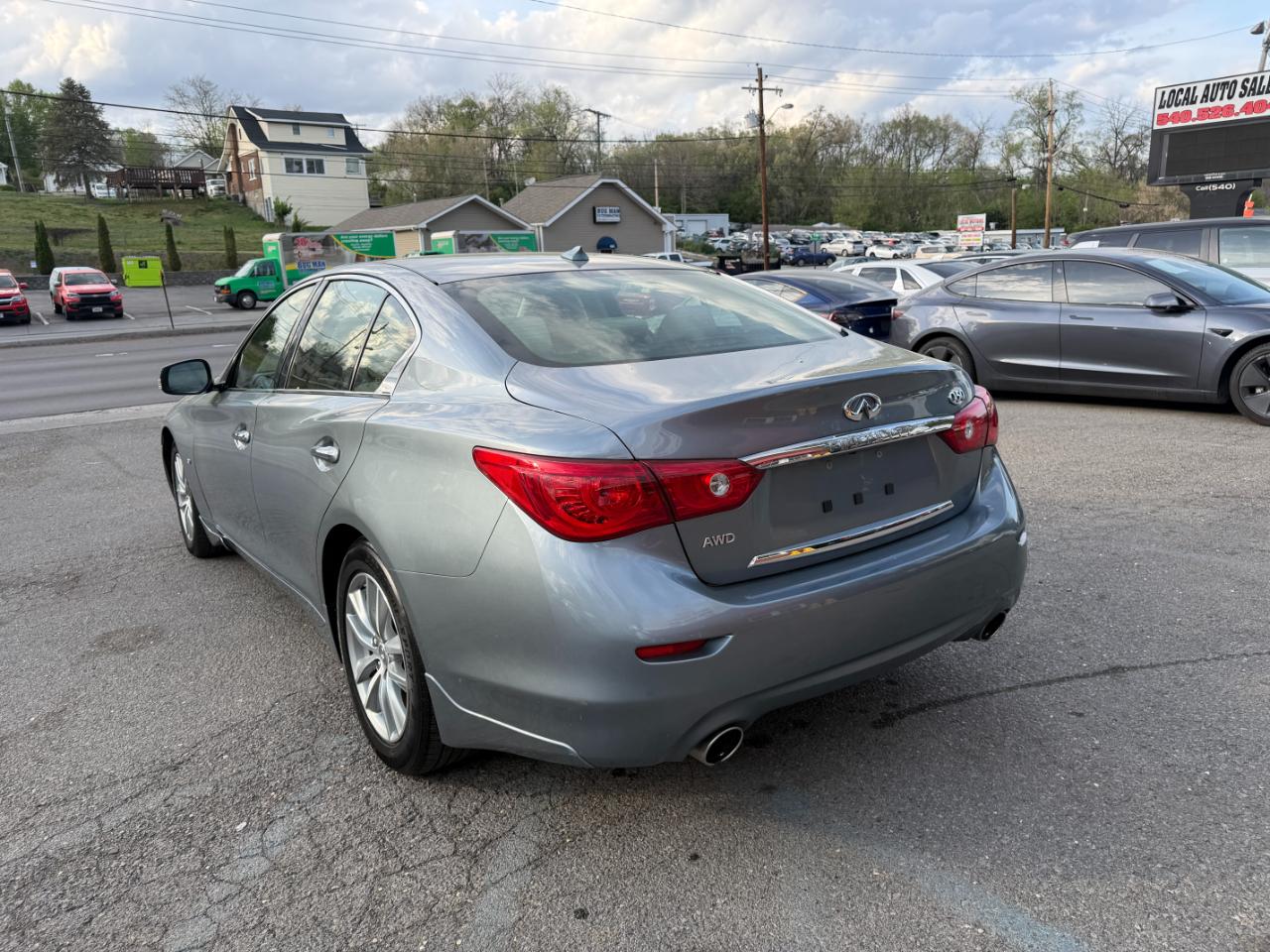 Infiniti Q50 4dr Sdn Premium AWD 2015