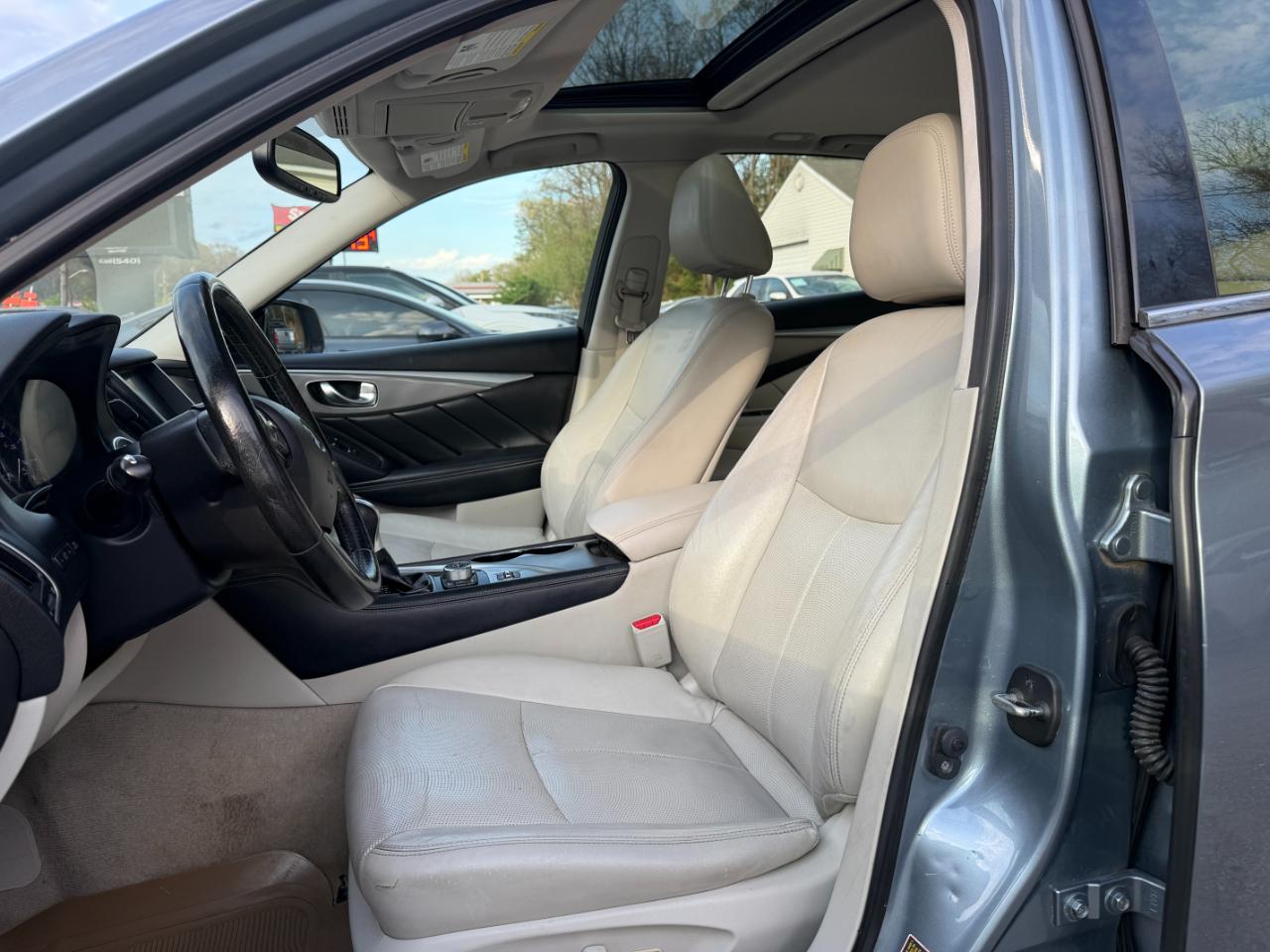 Infiniti Q50 4dr Sdn Premium AWD 2015