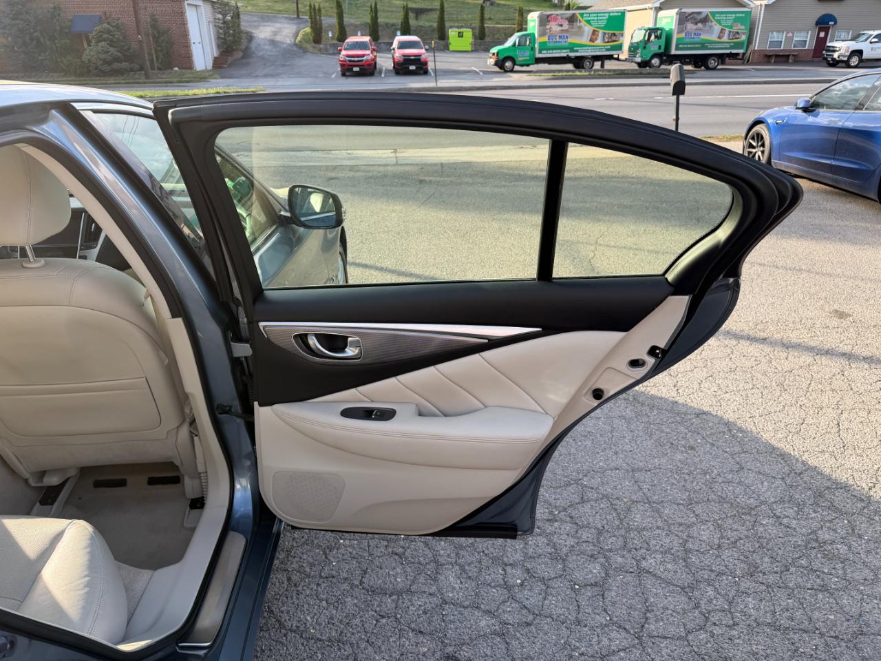 Infiniti Q50 4dr Sdn Premium AWD 2015