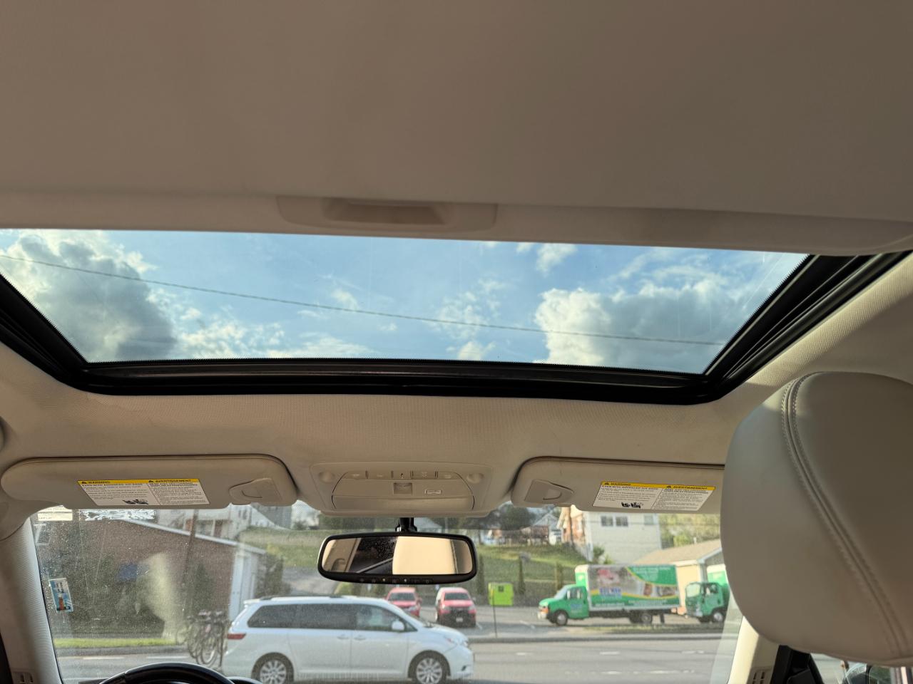 Infiniti Q50 4dr Sdn Premium AWD 2015