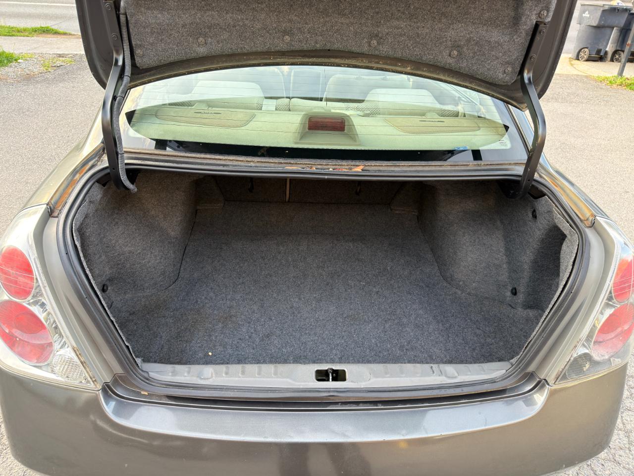 Nissan Altima 4dr Sdn I4 Auto 2.5 S 2006