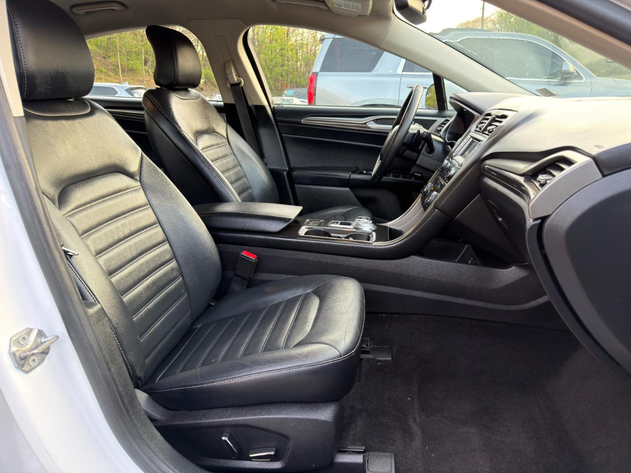 Ford Fusion SE FWD 2017