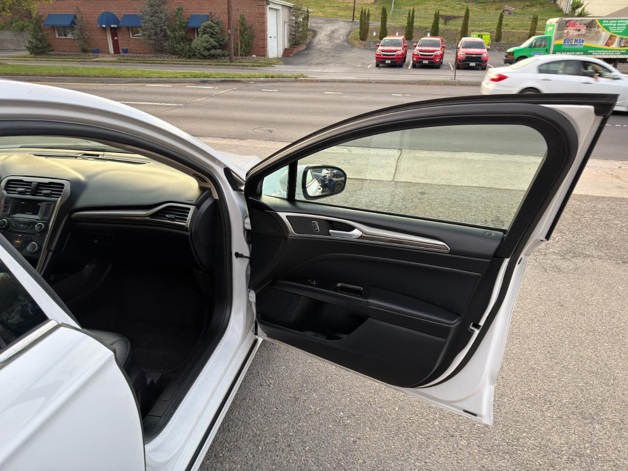 Ford Fusion SE FWD 2017