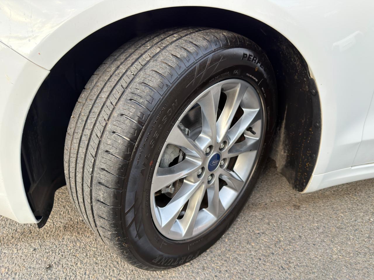 Ford Fusion SE FWD 2017