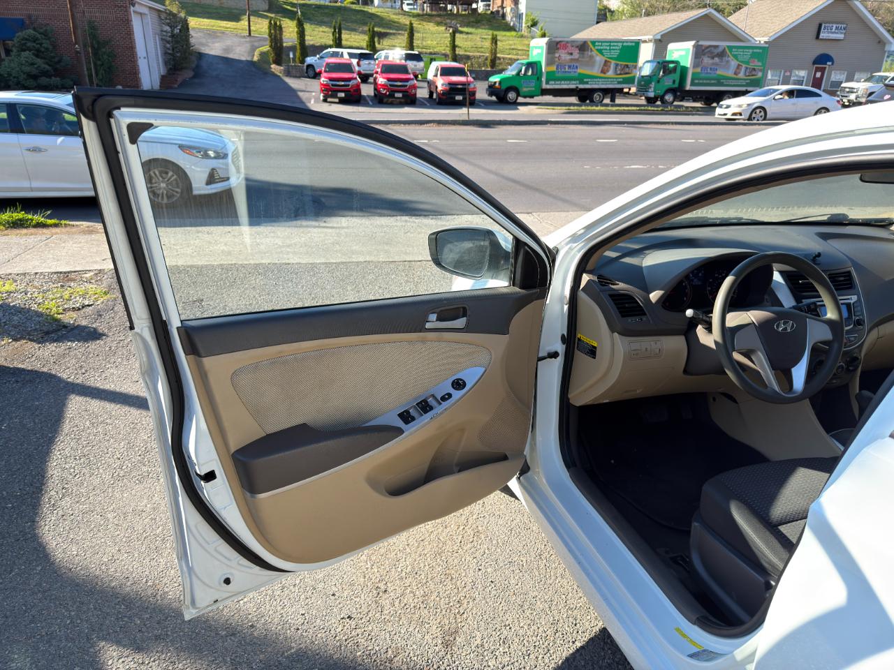 Hyundai Accent 4dr Sdn Auto GLS 2012