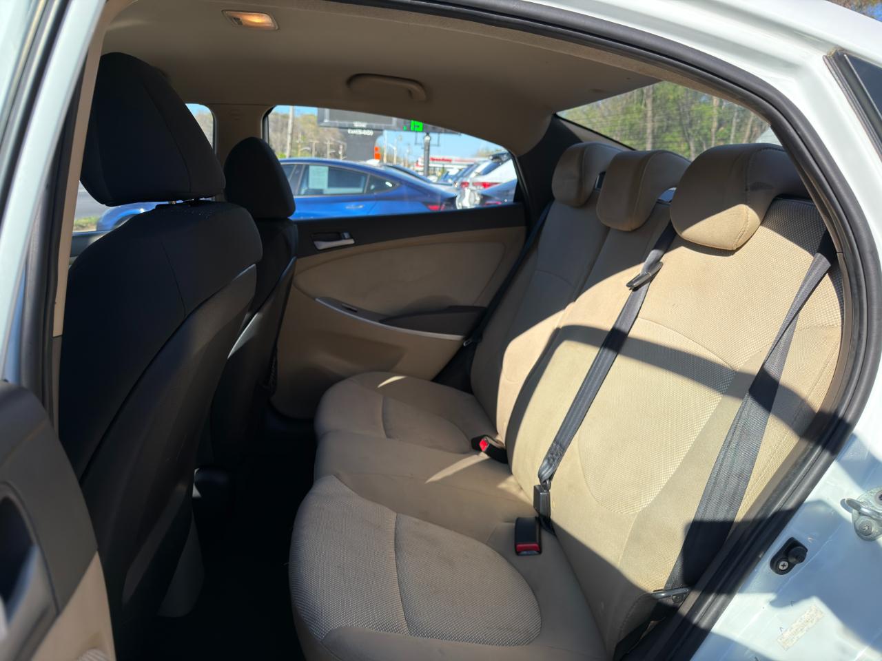 Hyundai Accent 4dr Sdn Auto GLS 2012