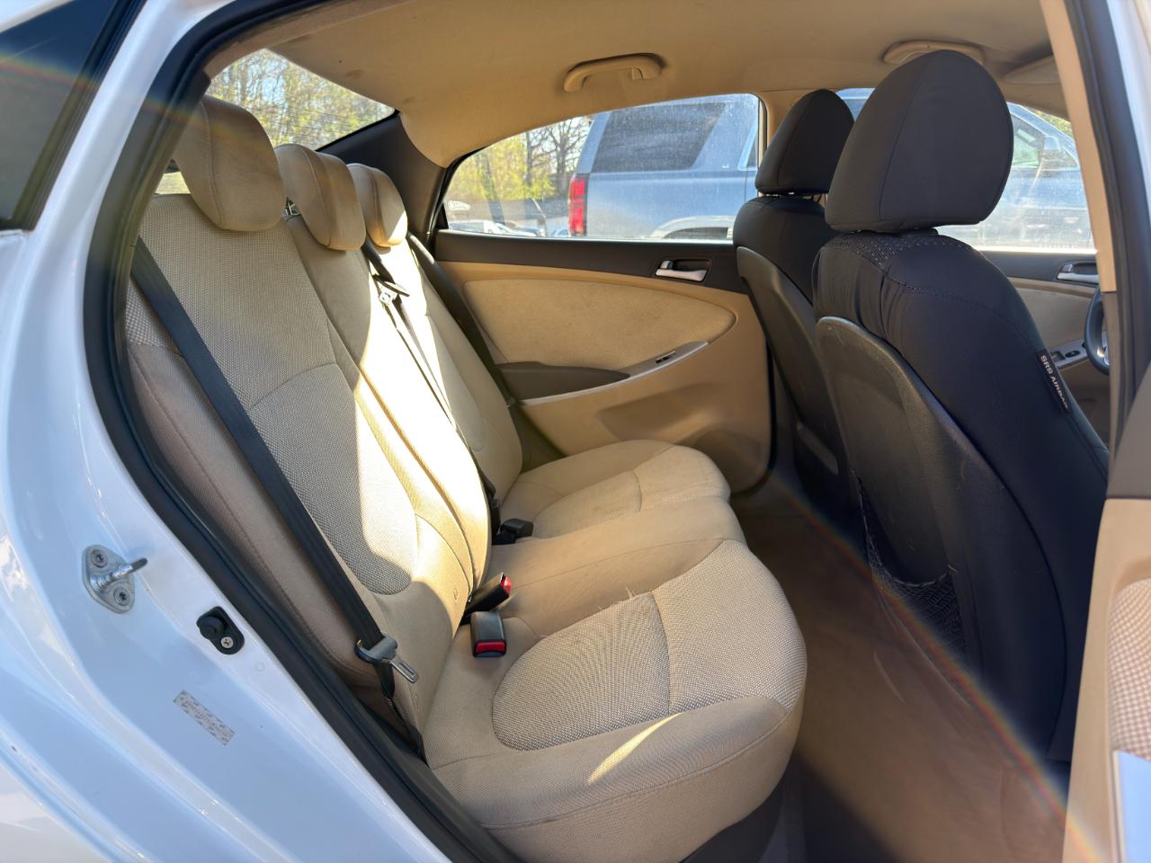 Hyundai Accent 4dr Sdn Auto GLS 2012