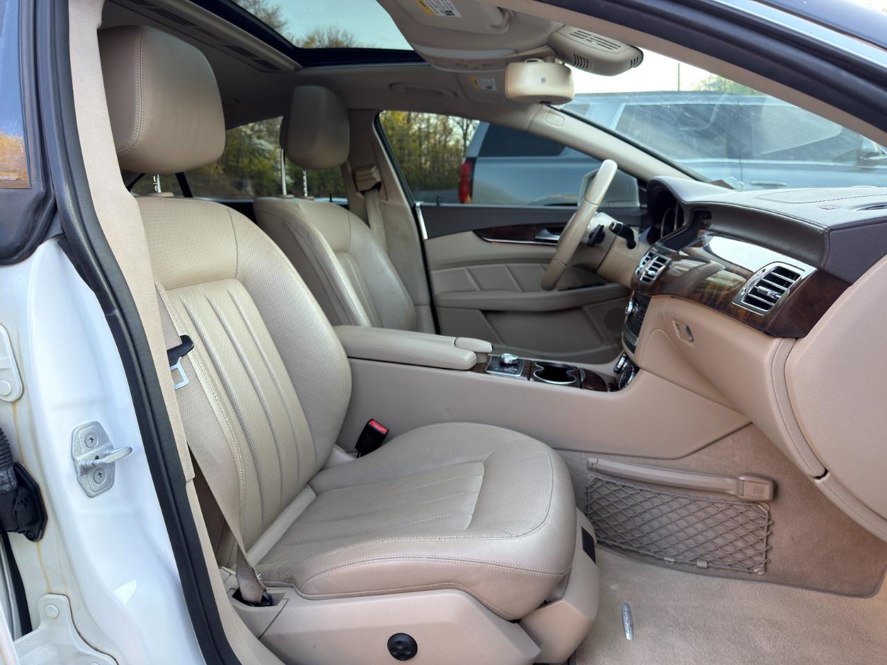 Mercedes-Benz CLS-Class 4dr Sdn CLS 550 4MATIC 2013