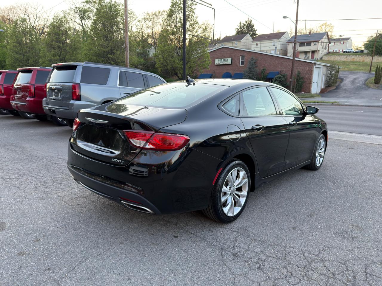 Chrysler 200 4dr Sdn S FWD 2016