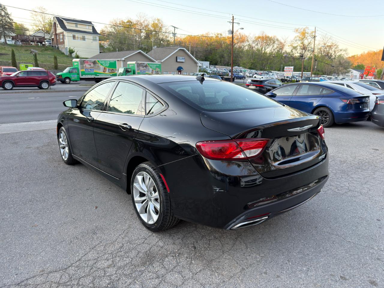 Chrysler 200 4dr Sdn S FWD 2016