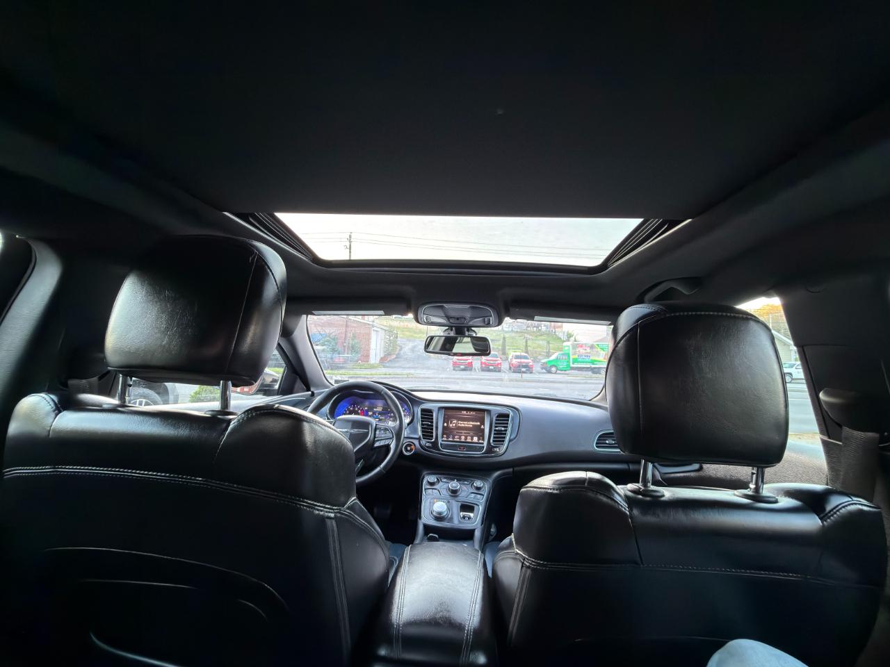 Chrysler 200 4dr Sdn S FWD 2016