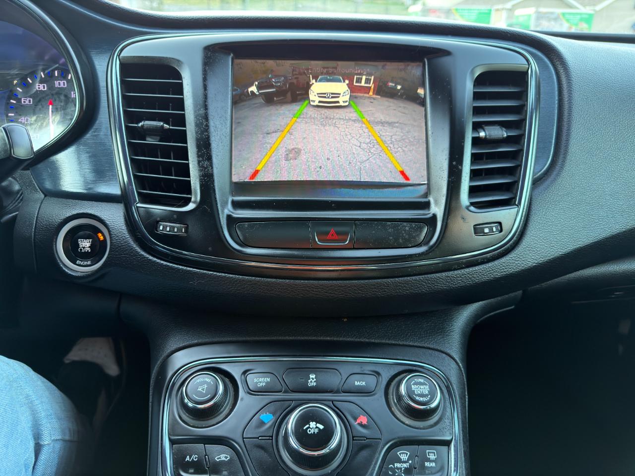 Chrysler 200 4dr Sdn S FWD 2016