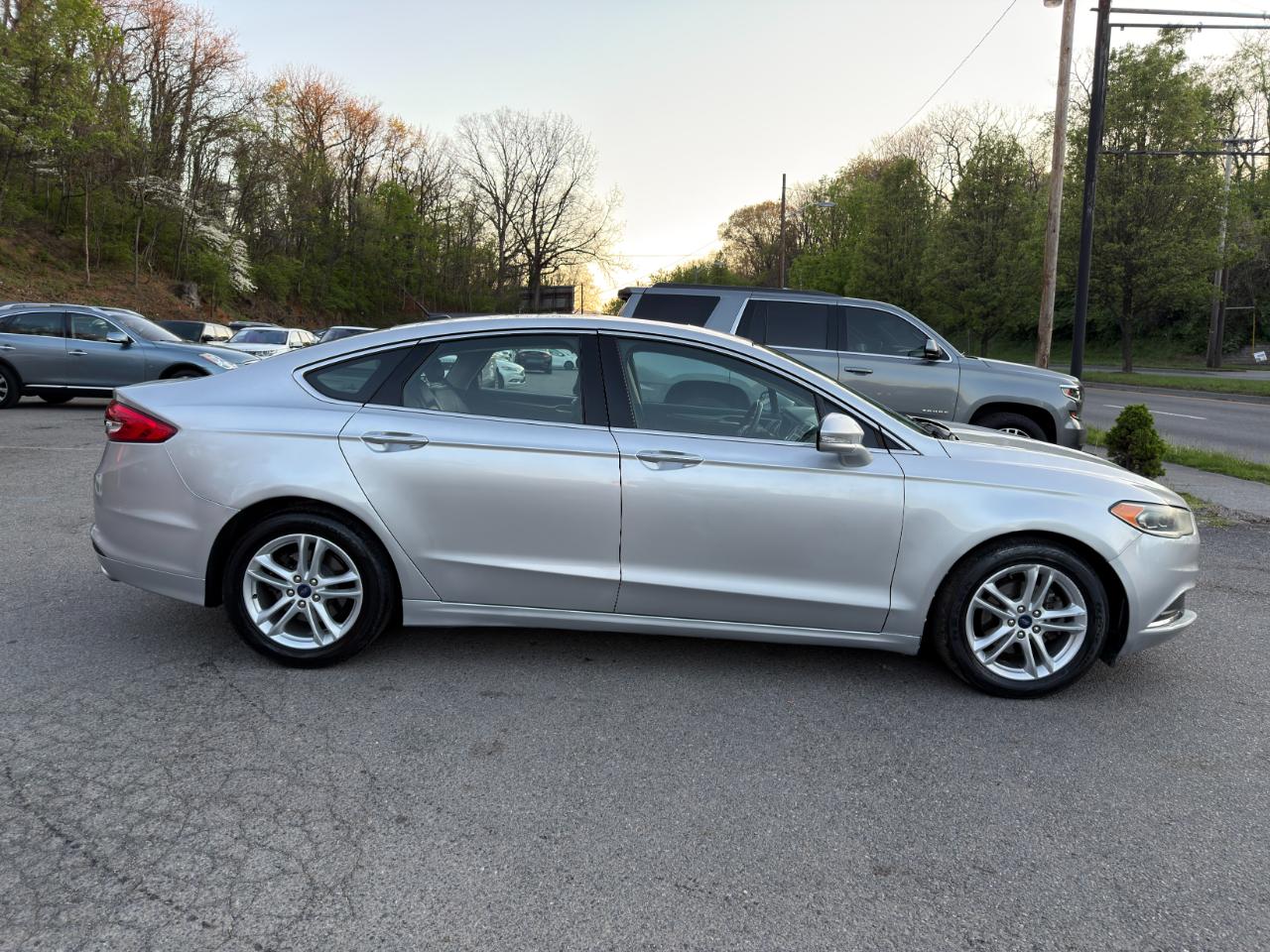 Ford Fusion SE FWD 2018