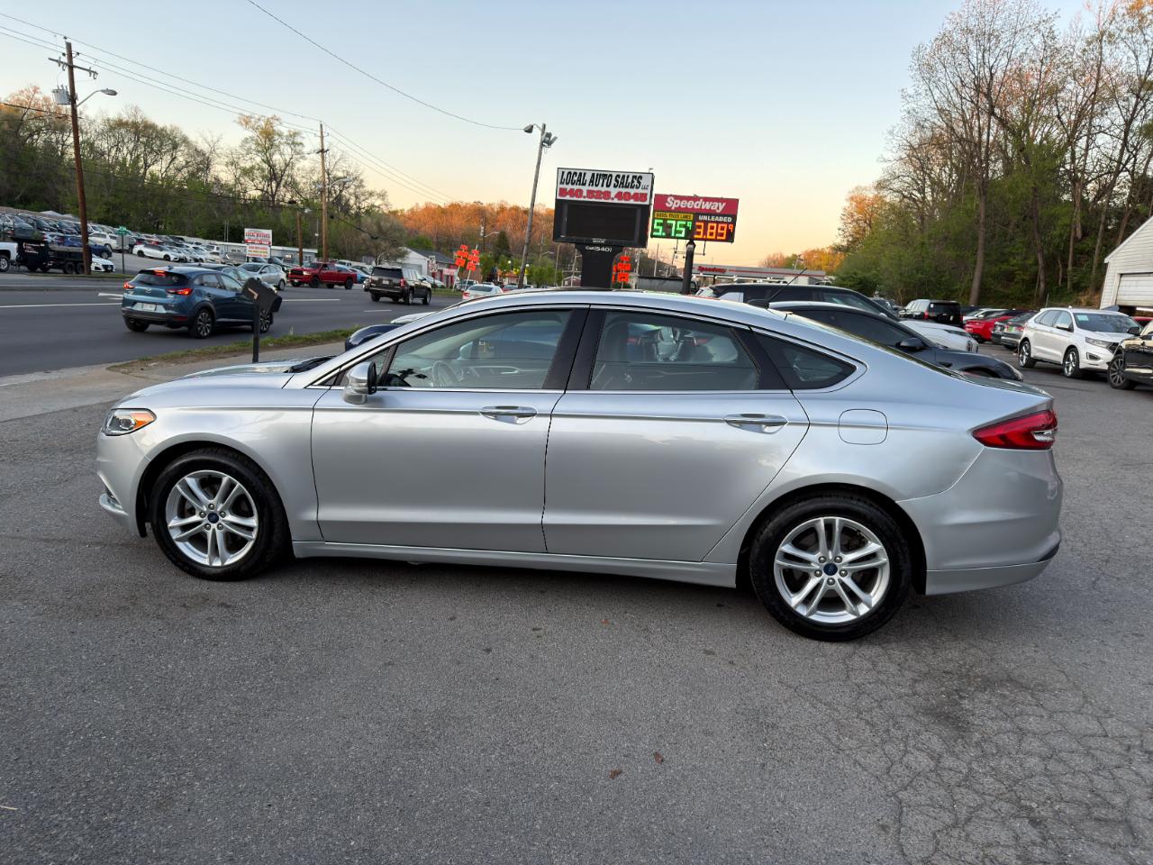 Ford Fusion SE FWD 2018