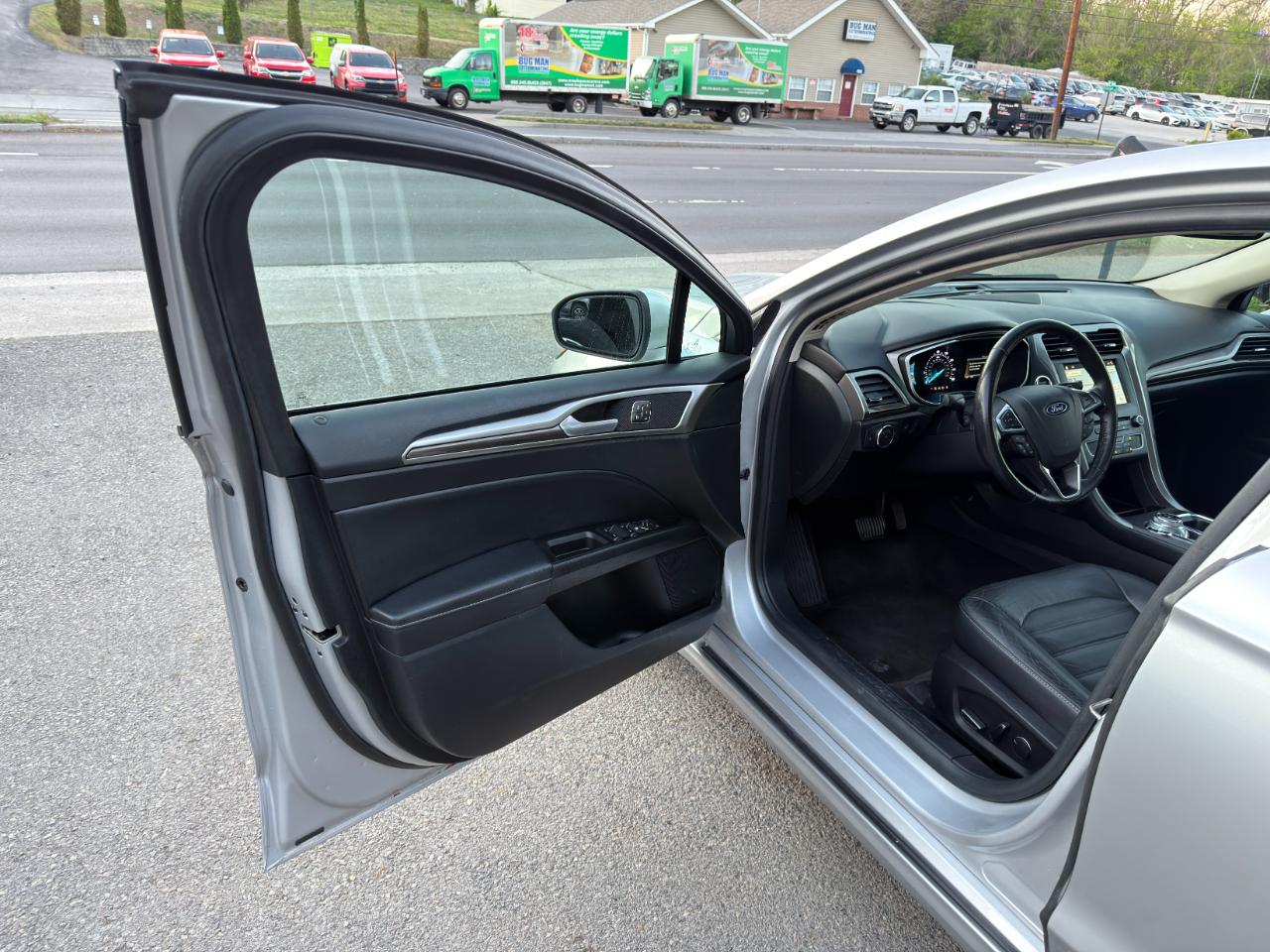 Ford Fusion SE FWD 2018