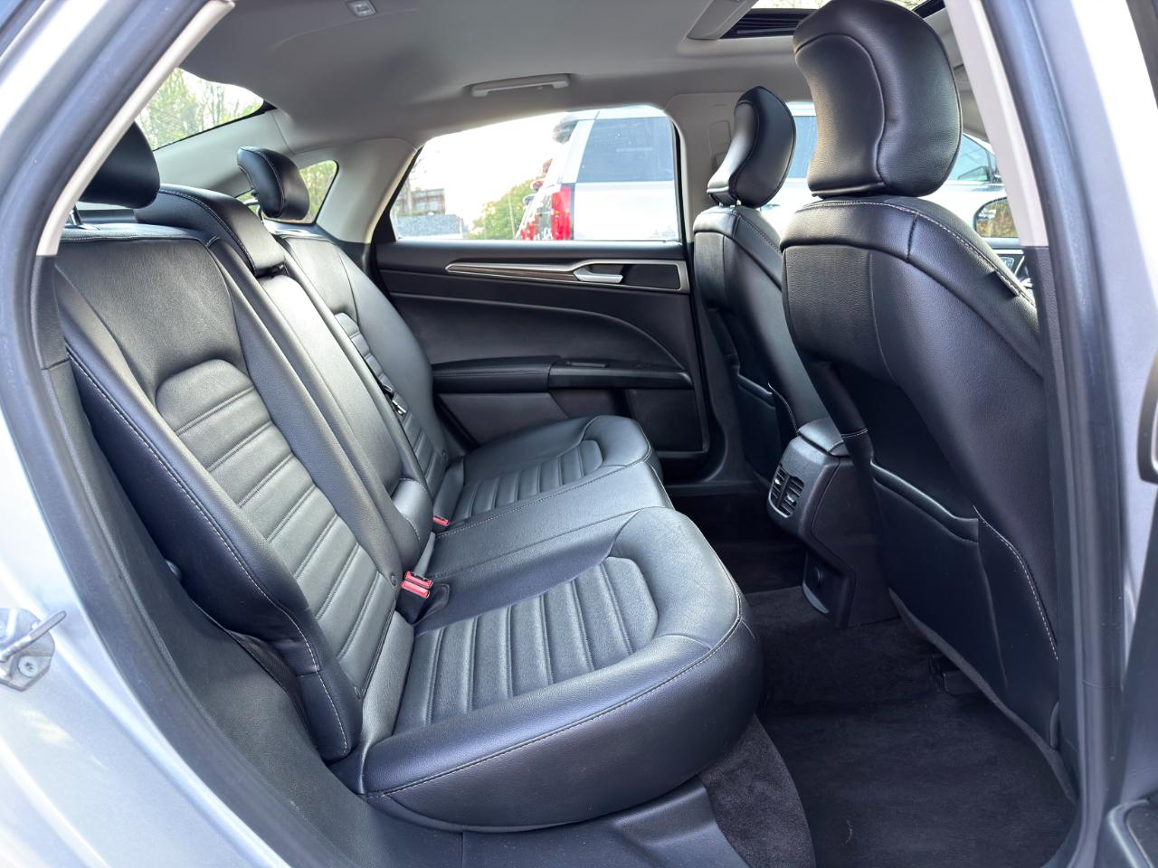 Ford Fusion SE FWD 2018