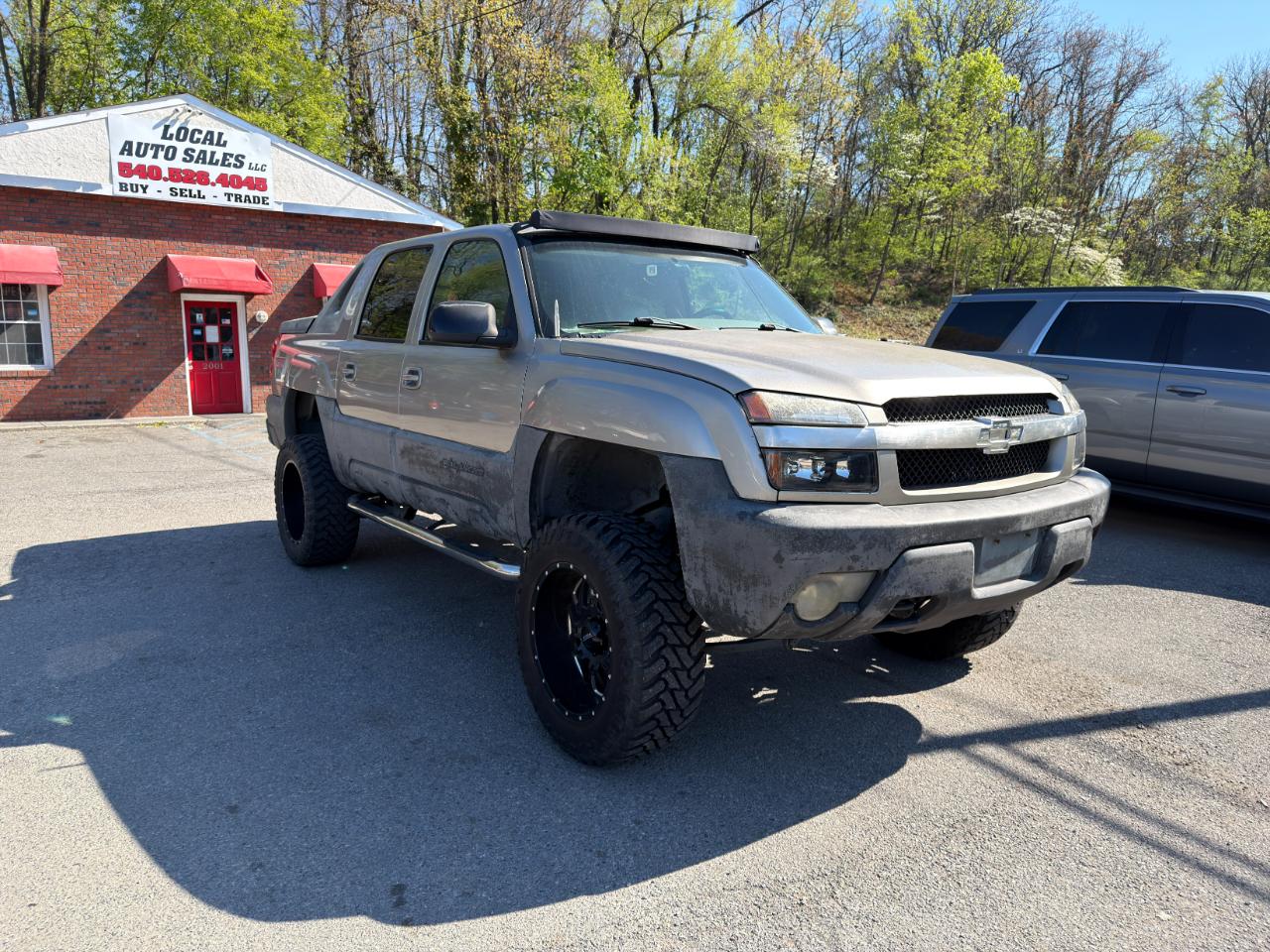 Chevrolet Avalanche 1500 5dr Crew Cab 130" WB 4WD 2002