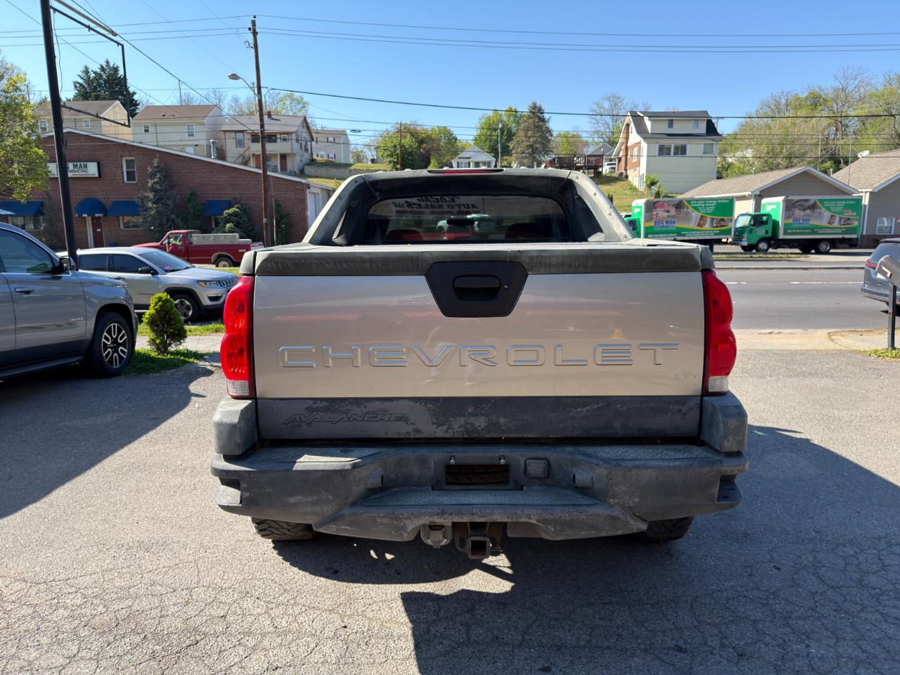 Chevrolet Avalanche 1500 5dr Crew Cab 130" WB 4WD 2002