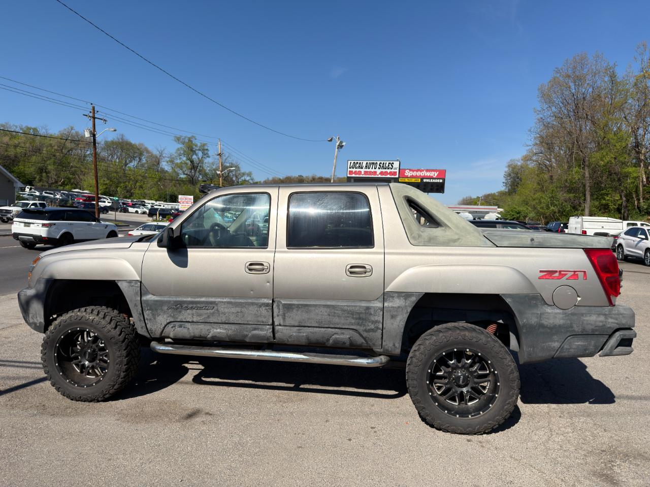 Chevrolet Avalanche 1500 5dr Crew Cab 130" WB 4WD 2002