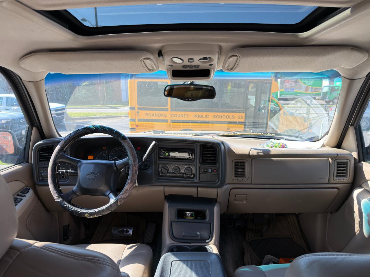 Chevrolet Avalanche 1500 5dr Crew Cab 130" WB 4WD 2002