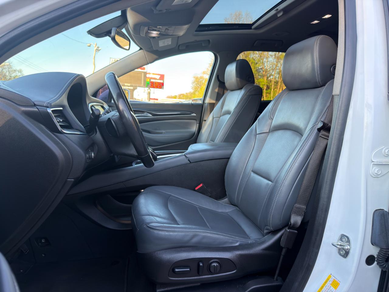 Buick Enclave FWD 4dr Essence 2020