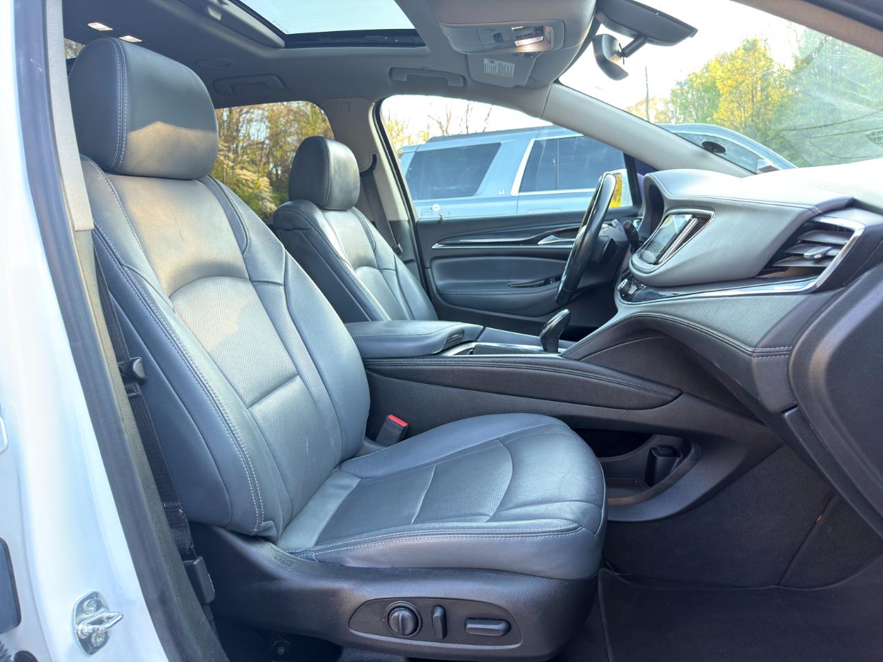 Buick Enclave FWD 4dr Essence 2020