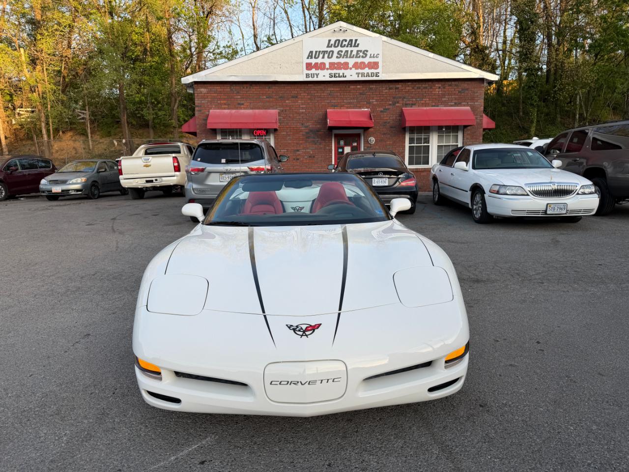 Chevrolet Corvette 2dr Convertible 2002