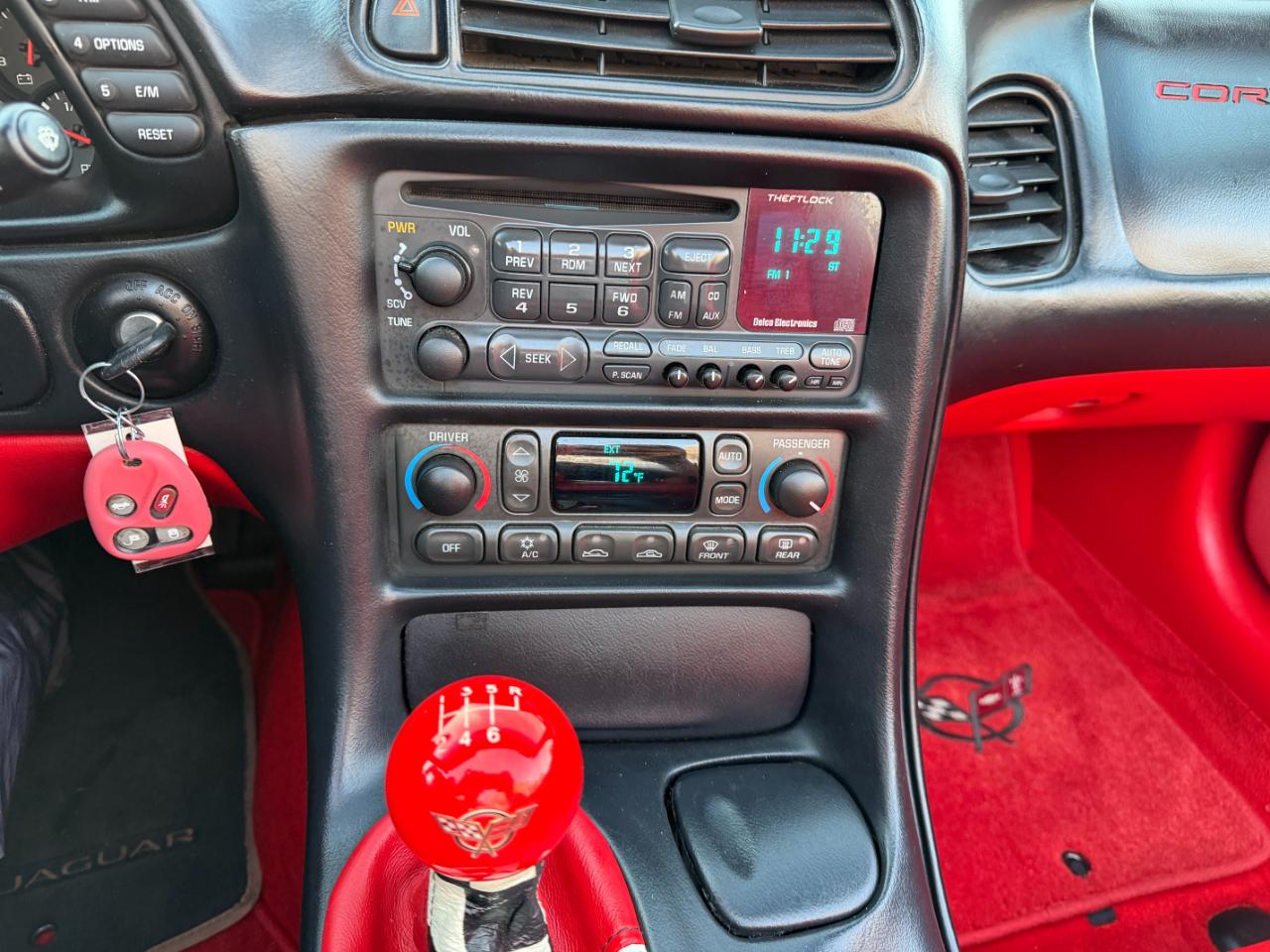 Chevrolet Corvette 2dr Convertible 2002