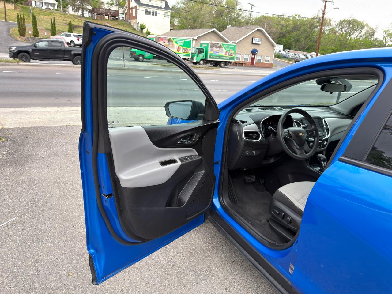 Chevrolet Equinox FWD 4dr LS w/1FL 2024