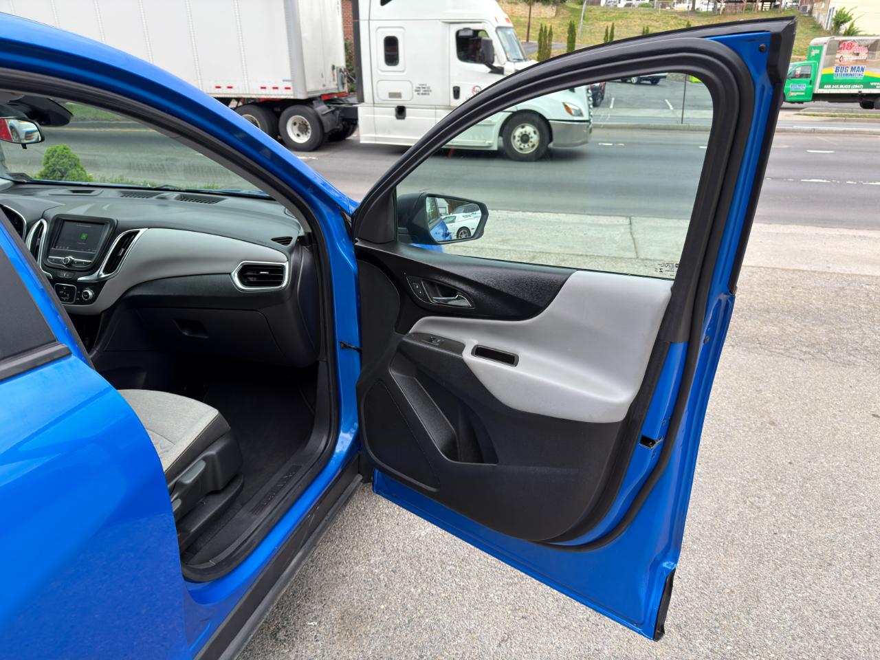 Chevrolet Equinox FWD 4dr LS w/1FL 2024