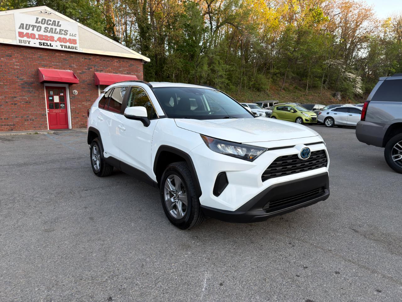 Toyota RAV4 Hybrid LE AWD (Natl) 2022